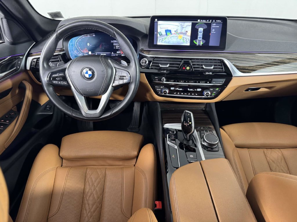 Used 2023 BMW 530i xDrive w/ Convenience Package AWD/4WD image 5