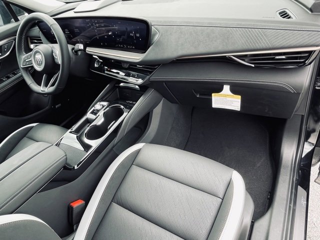New 2025 Buick Envision Sport Touring image 28