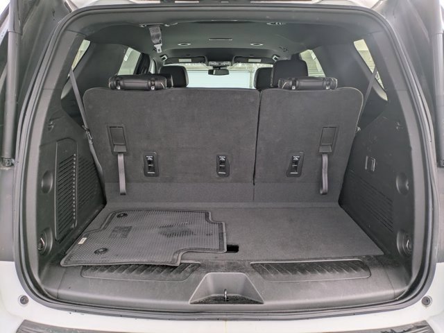 Used 2023 GMC Yukon SLT image 11