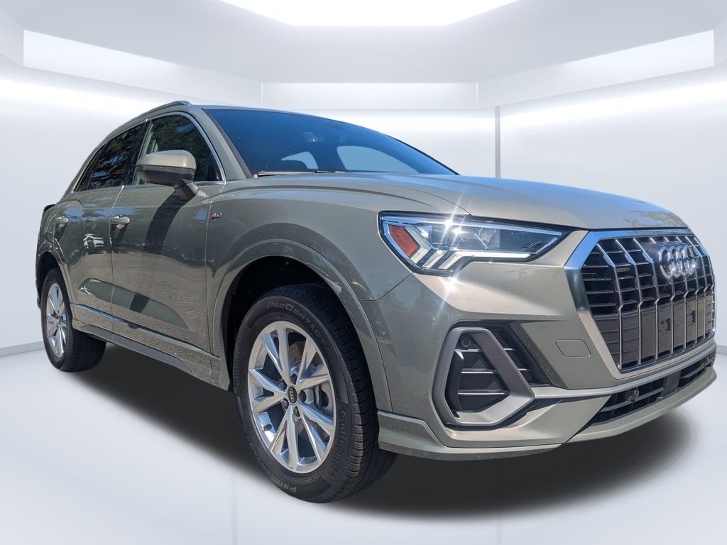 New 2025 Audi Q3 2.0T Premium