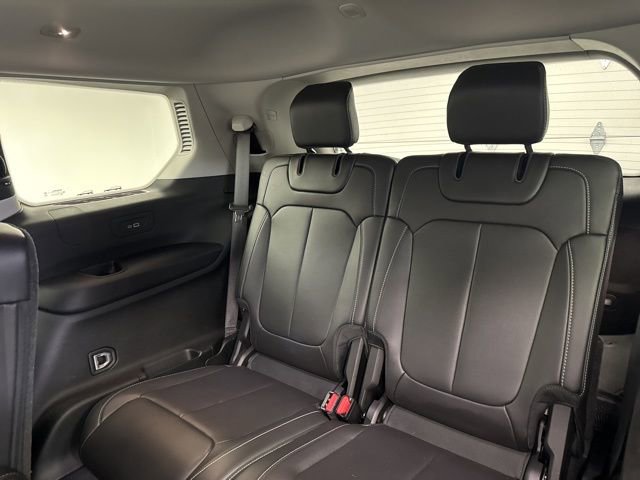 Used 2022 Jeep Grand Cherokee L Limited image 14