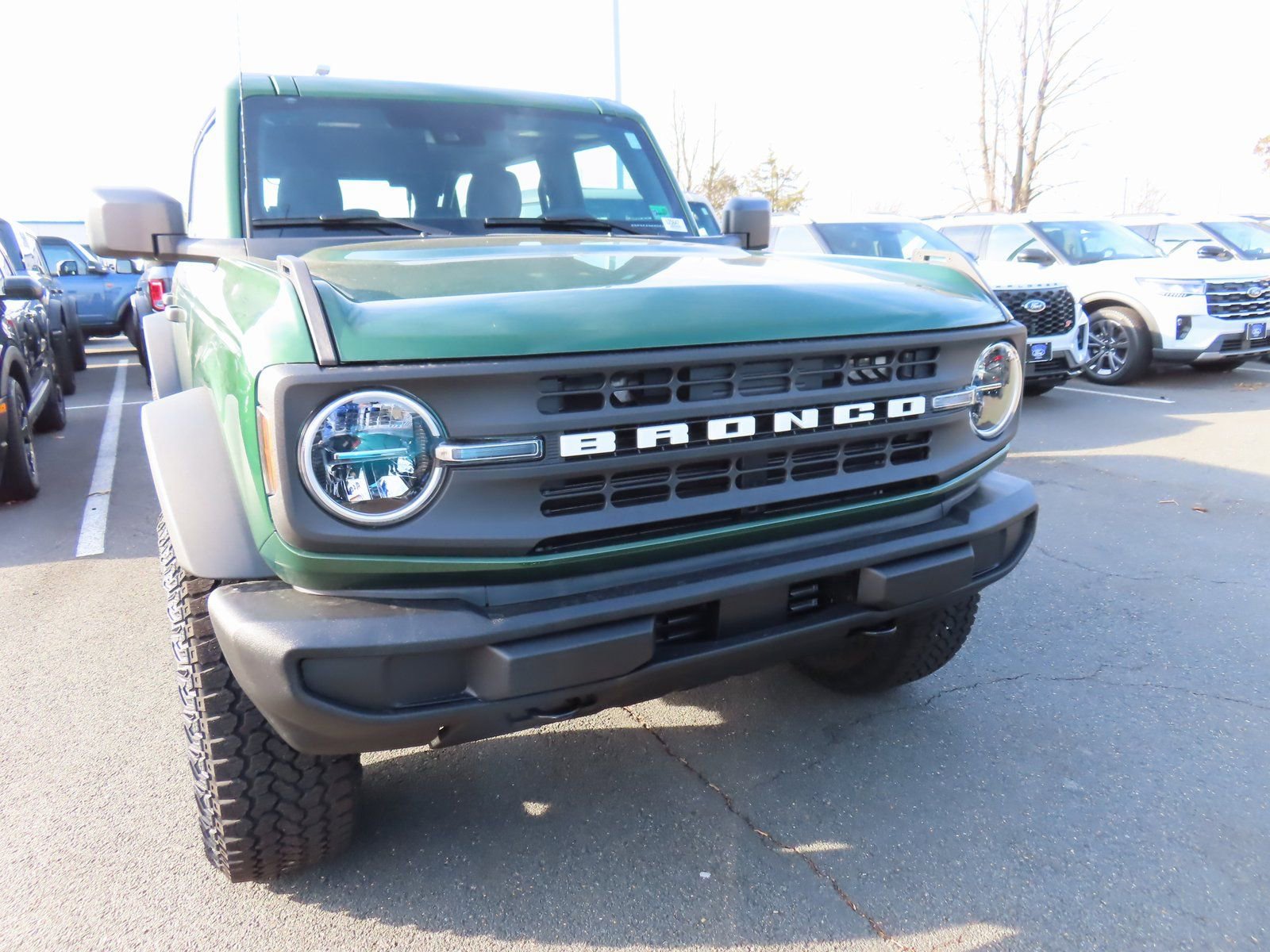 New 2025 Ford Bronco 4-Door w/ Sasquatch Package AWD/4WD image 2