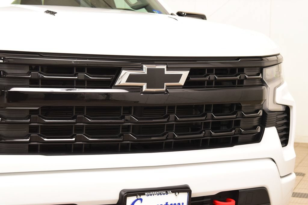 Used 2024 Chevrolet Silverado 1500 RST w/ Redline Edition AWD/4WD image 11