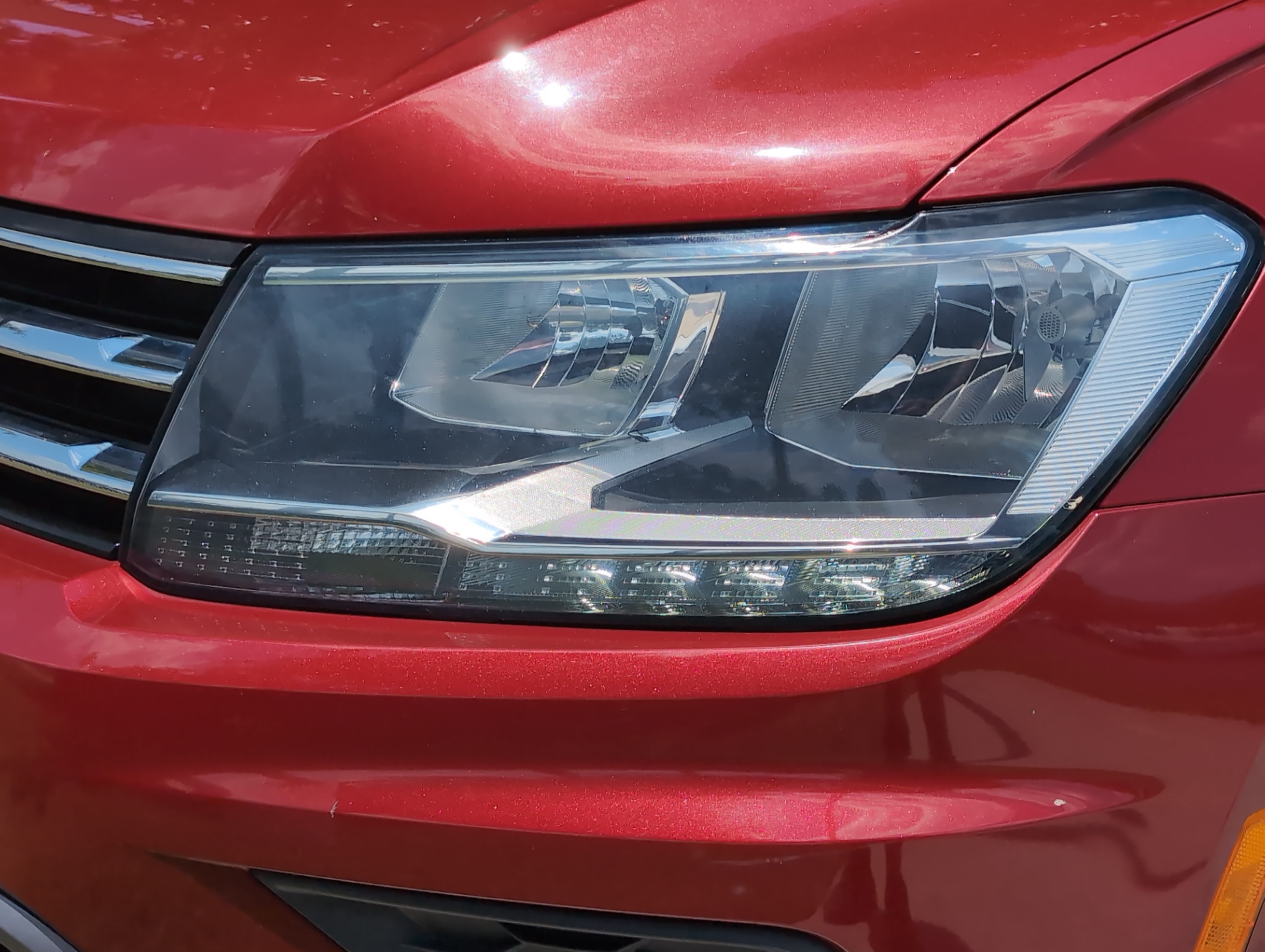 Used 2019 Volkswagen Tiguan SE w/ Panoramic Sunroof Package FWD image 6