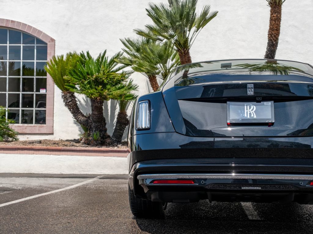 New 2026 Rolls-Royce Spectre image 35