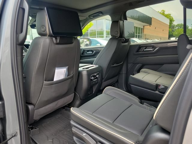 New 2026 GMC Yukon XL Elevation w/ Elevation Premium Package AWD/4WD image 11