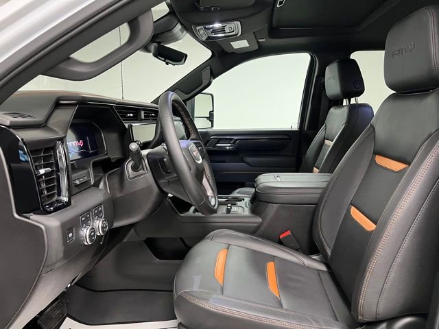 Used 2025 GMC Sierra 3500 AT4 w/ AT4 Premium Plus Package image 21
