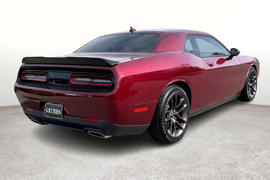 Used 2023 Dodge Challenger R/T w/ Plus Package image 2