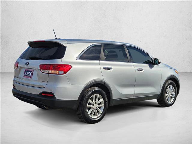 Used 2016 Kia Sorento L image 5