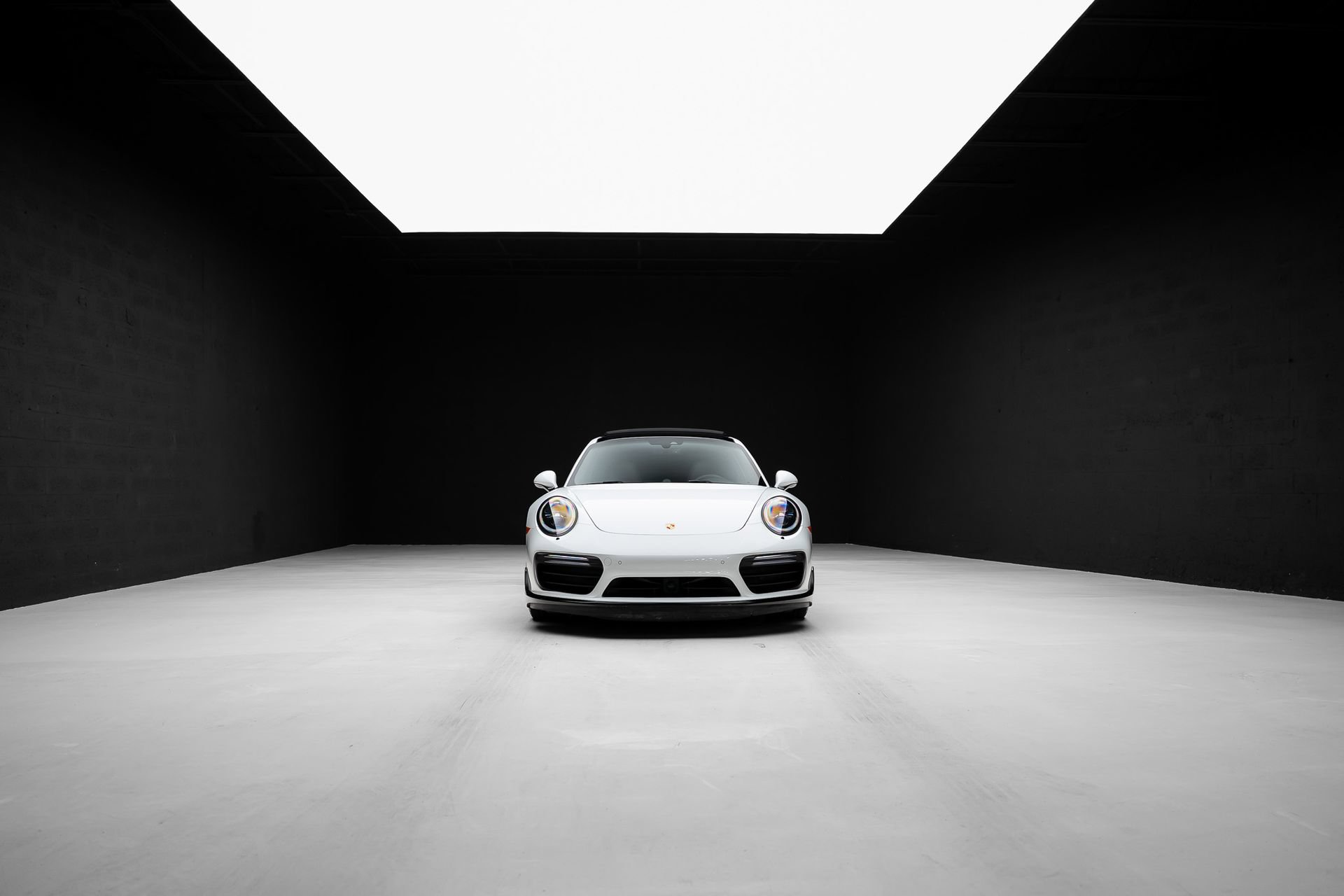 Used 2017 Porsche 911 Turbo S AWD/4WD image 86