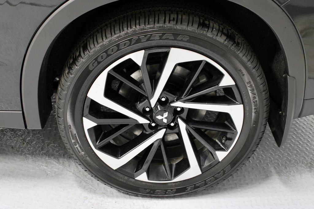 Used 2023 Mitsubishi Outlander SE AWD/4WD image 20