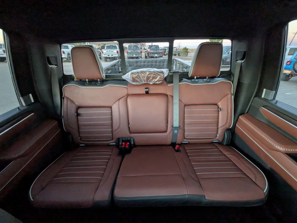 New 2026 GMC Sierra 3500 Denali Ultimate AWD/4WD image 30