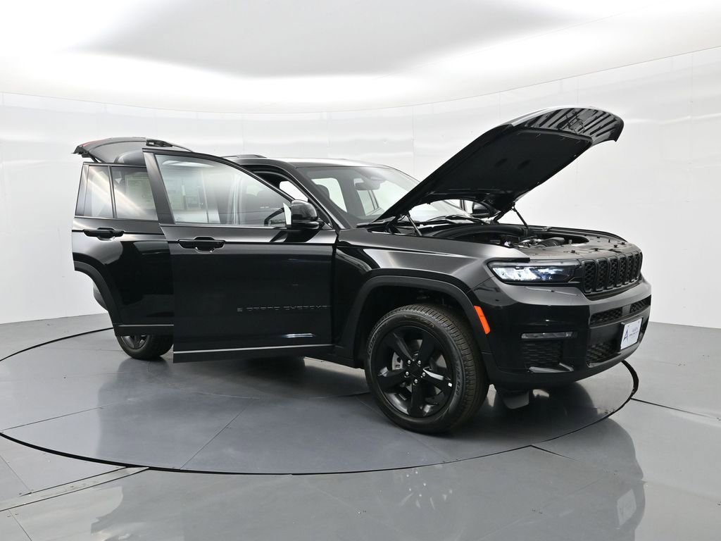 New 2025 Jeep Grand Cherokee L Limited w/ Black Appearance Package image 32
