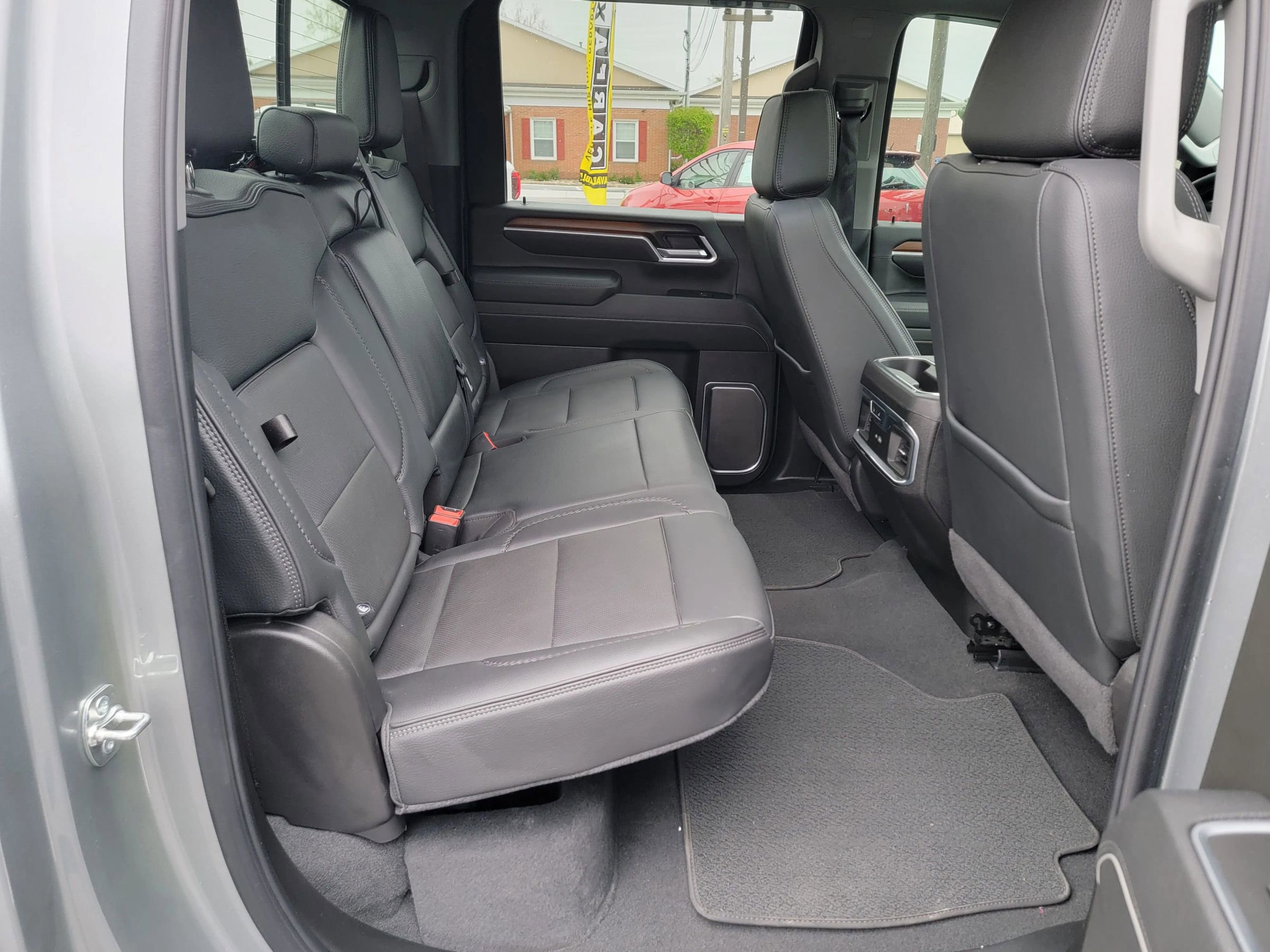 Used 2025 GMC Sierra 2500 Denali w/ Denali Reserve Package AWD/4WD image 17
