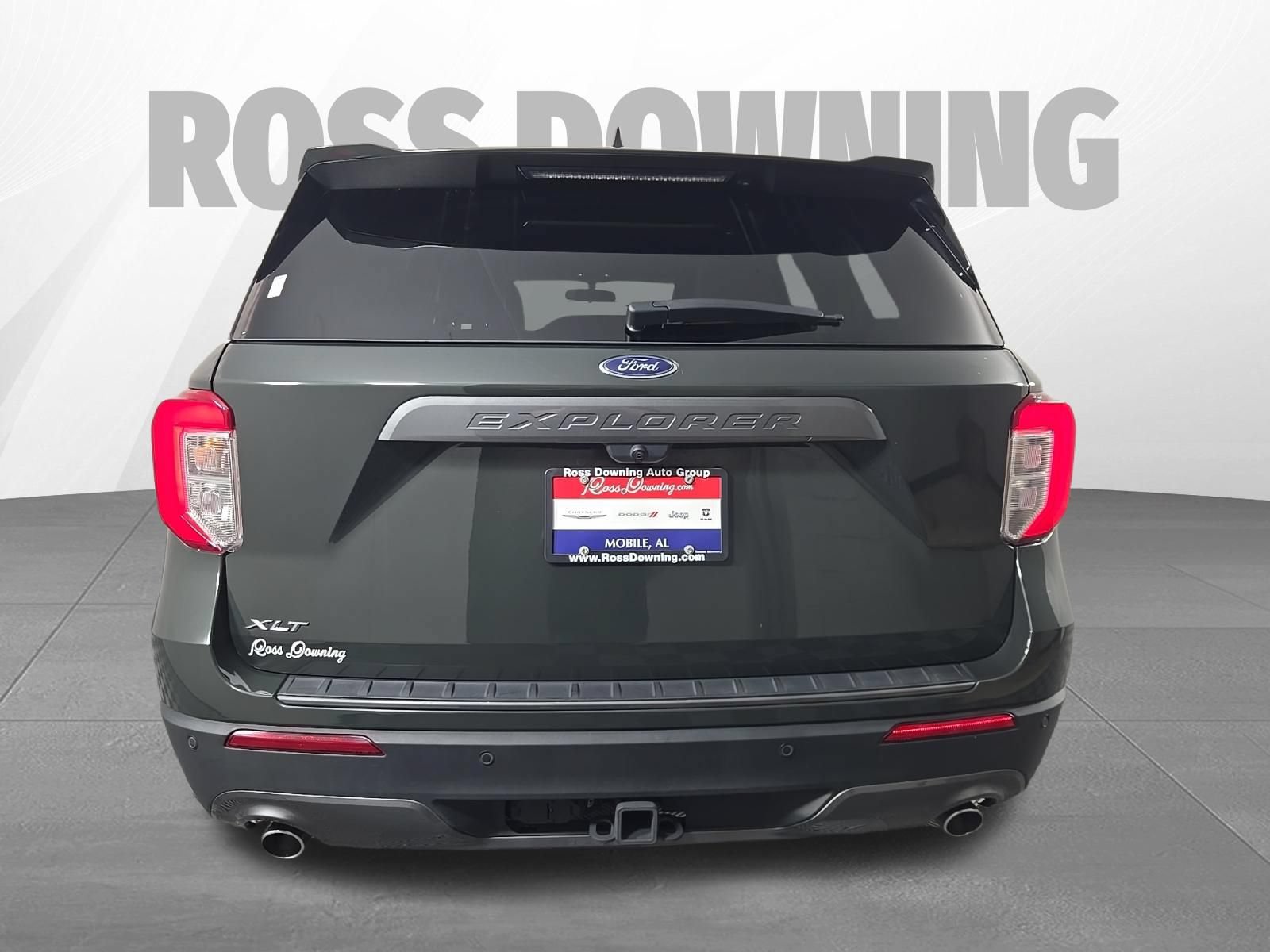 Used 2024 Ford Explorer XLT w/ Equipment Group 202A RWD image 5