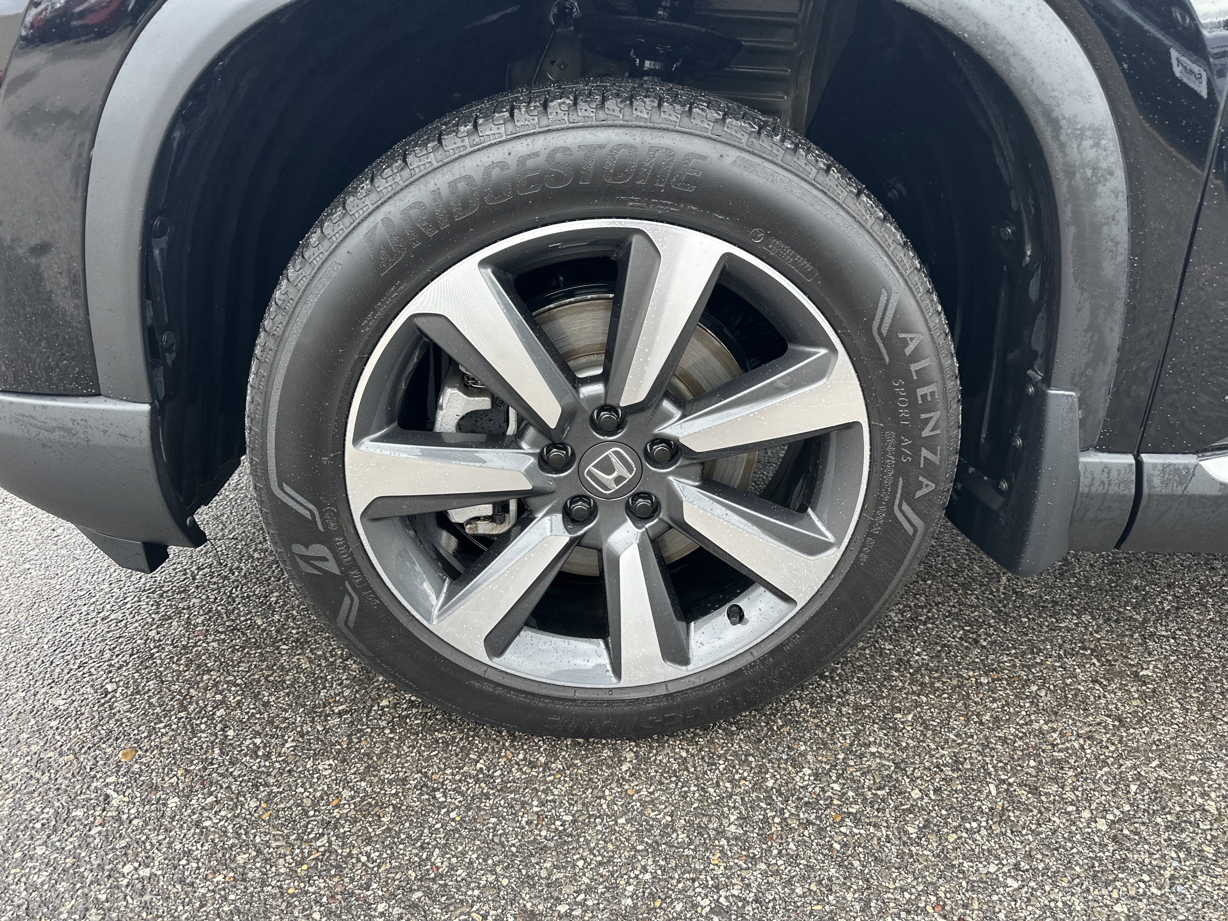 Certified 2023 Honda Pilot Touring image 7