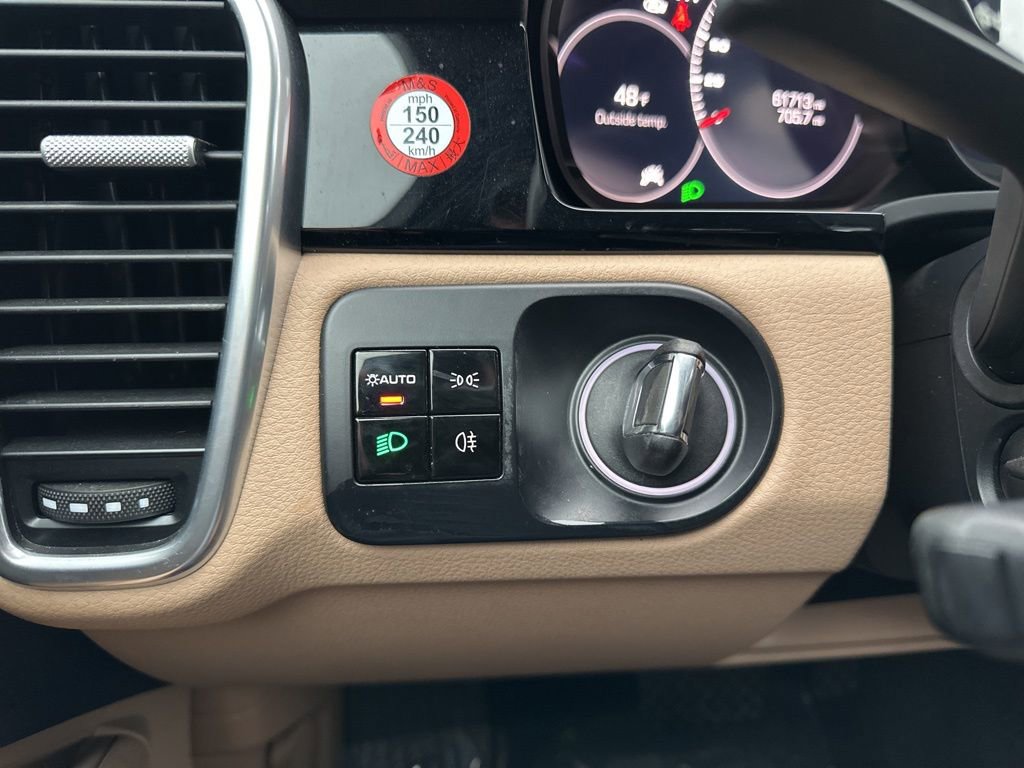 Used 2020 Porsche Cayenne image 52