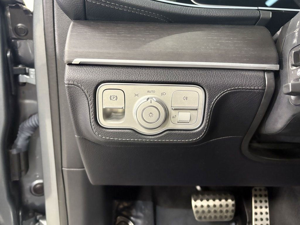 Used 2024 Mercedes-Benz GLS 450 4MATIC image 10