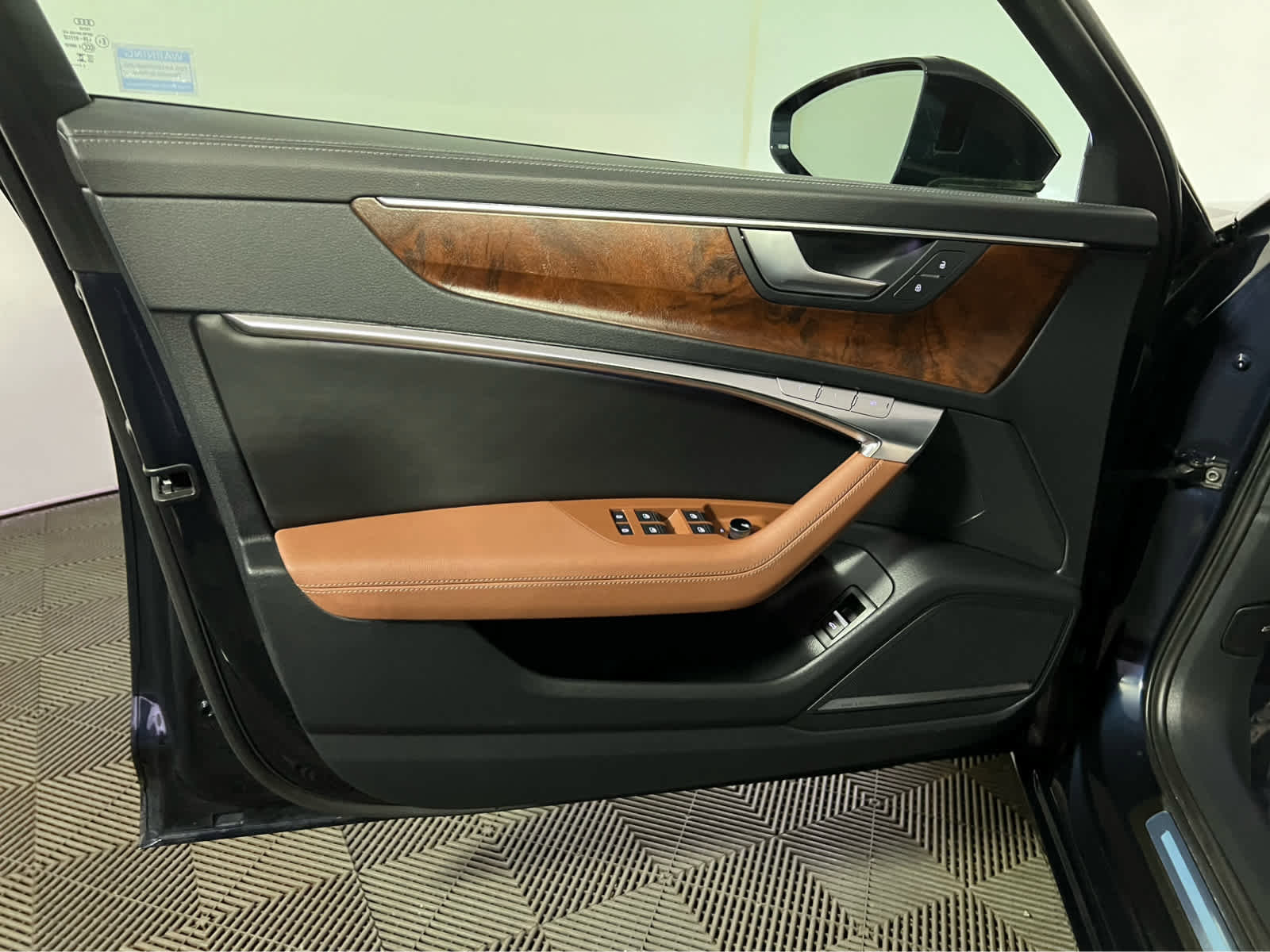 Used 2023 Audi A6 Premium Plus w/ Premium Plus Package image 23