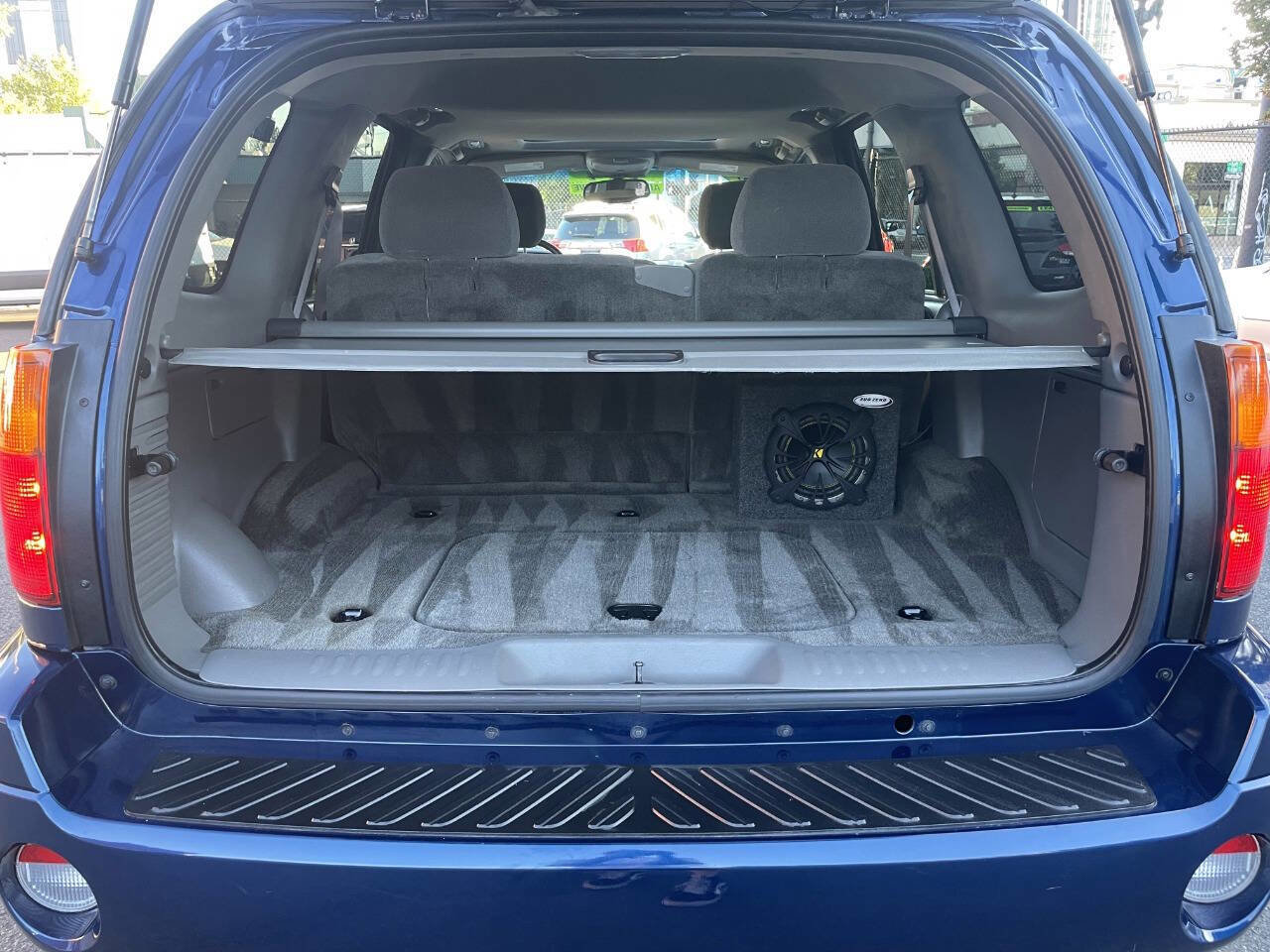 Used 2002 GMC Envoy SLE image 11