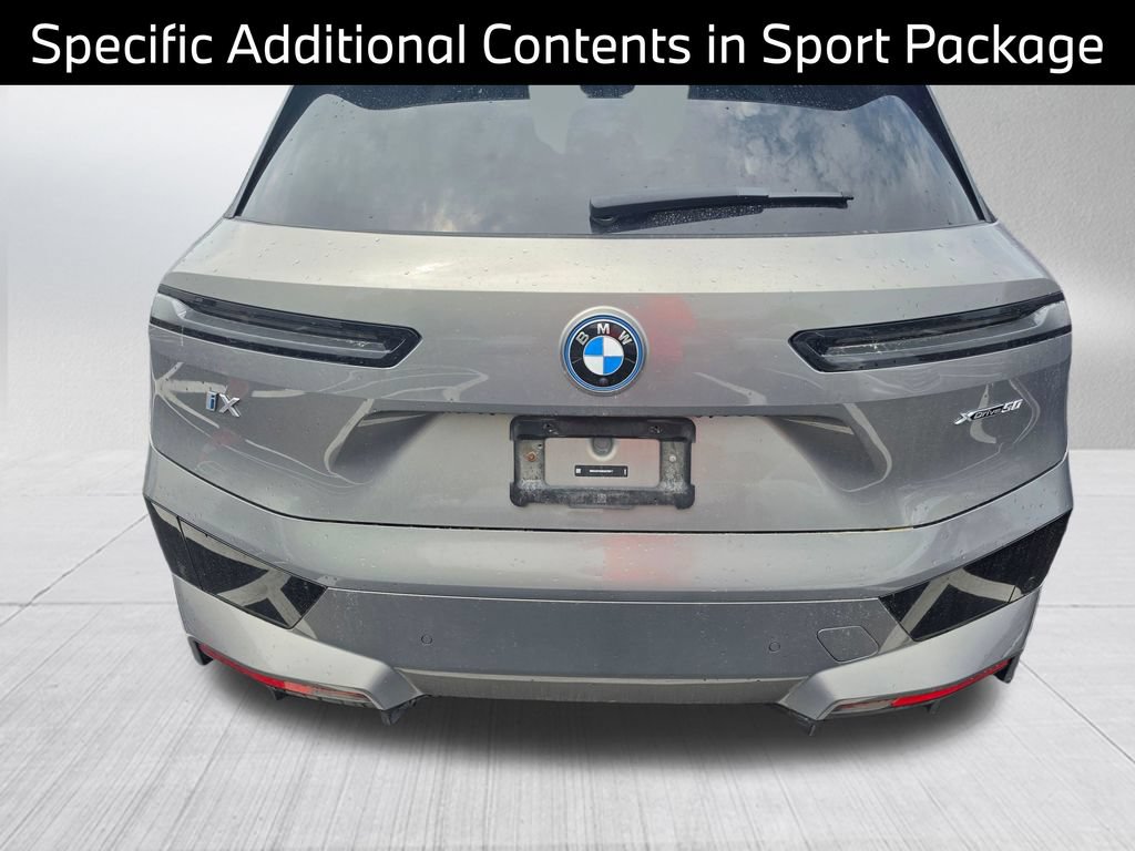 Used 2024 BMW iX xDrive50 w/ Premium Package AWD/4WD image 7