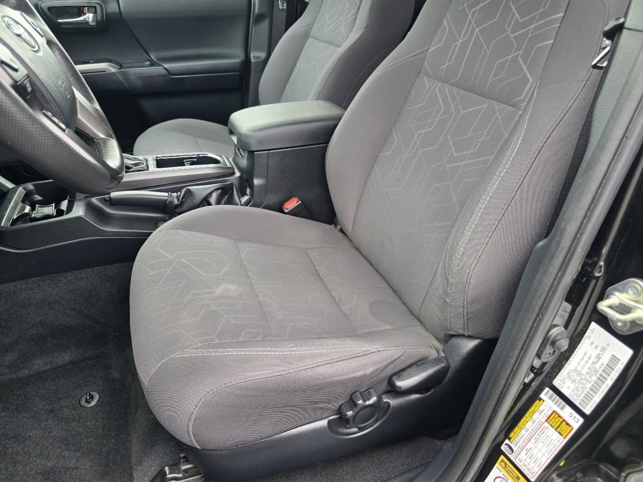 Certified 2017 Toyota Tacoma TRD Sport AWD/4WD image 23