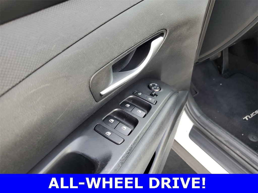 Used 2022 Hyundai Tucson SE image 15