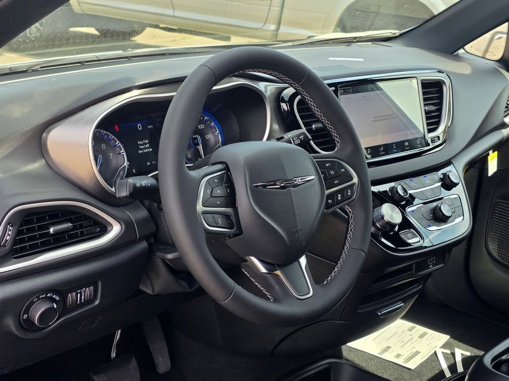 New 2026 Chrysler Voyager LX FWD image 7