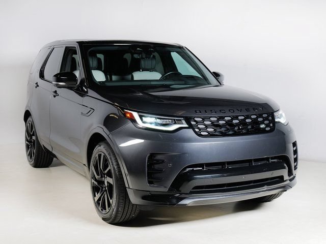 Used 2024 Land Rover Discovery Dynamic SE AWD/4WD image 10