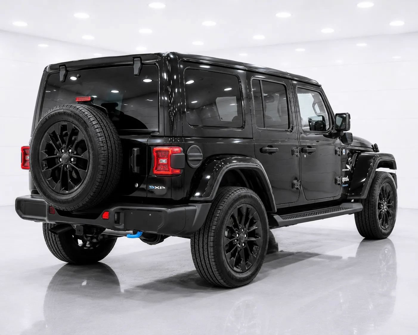 Used 2023 Jeep Wrangler Unlimited Rubicon 4xe AWD/4WD image 5