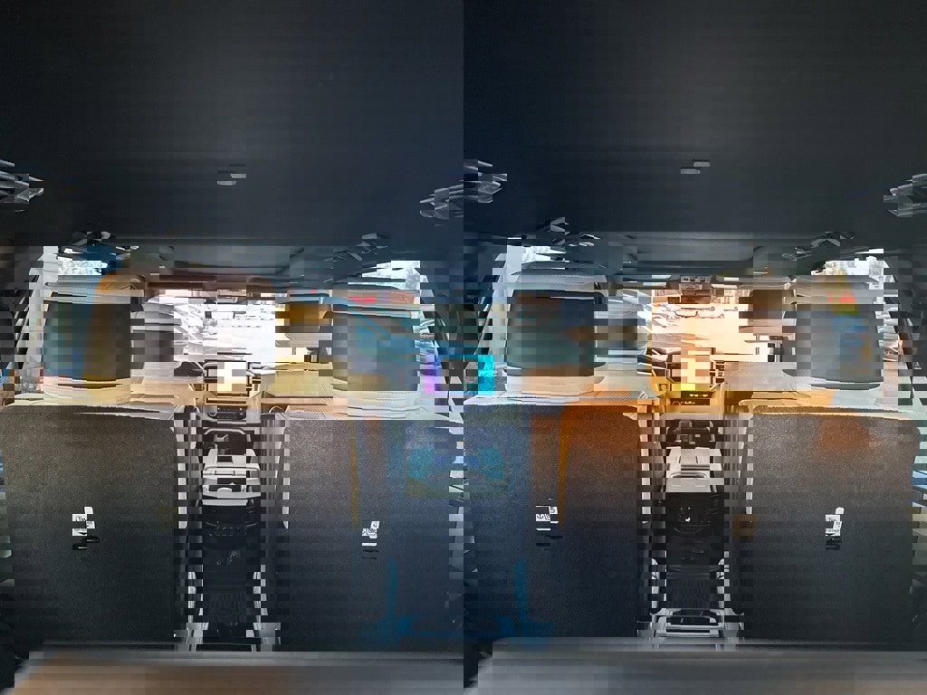 Used 2023 Toyota Sequoia Capstone image 11