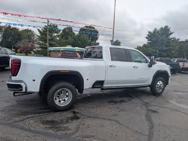 New 2026 GMC Sierra 3500 Denali Ultimate AWD/4WD image 8