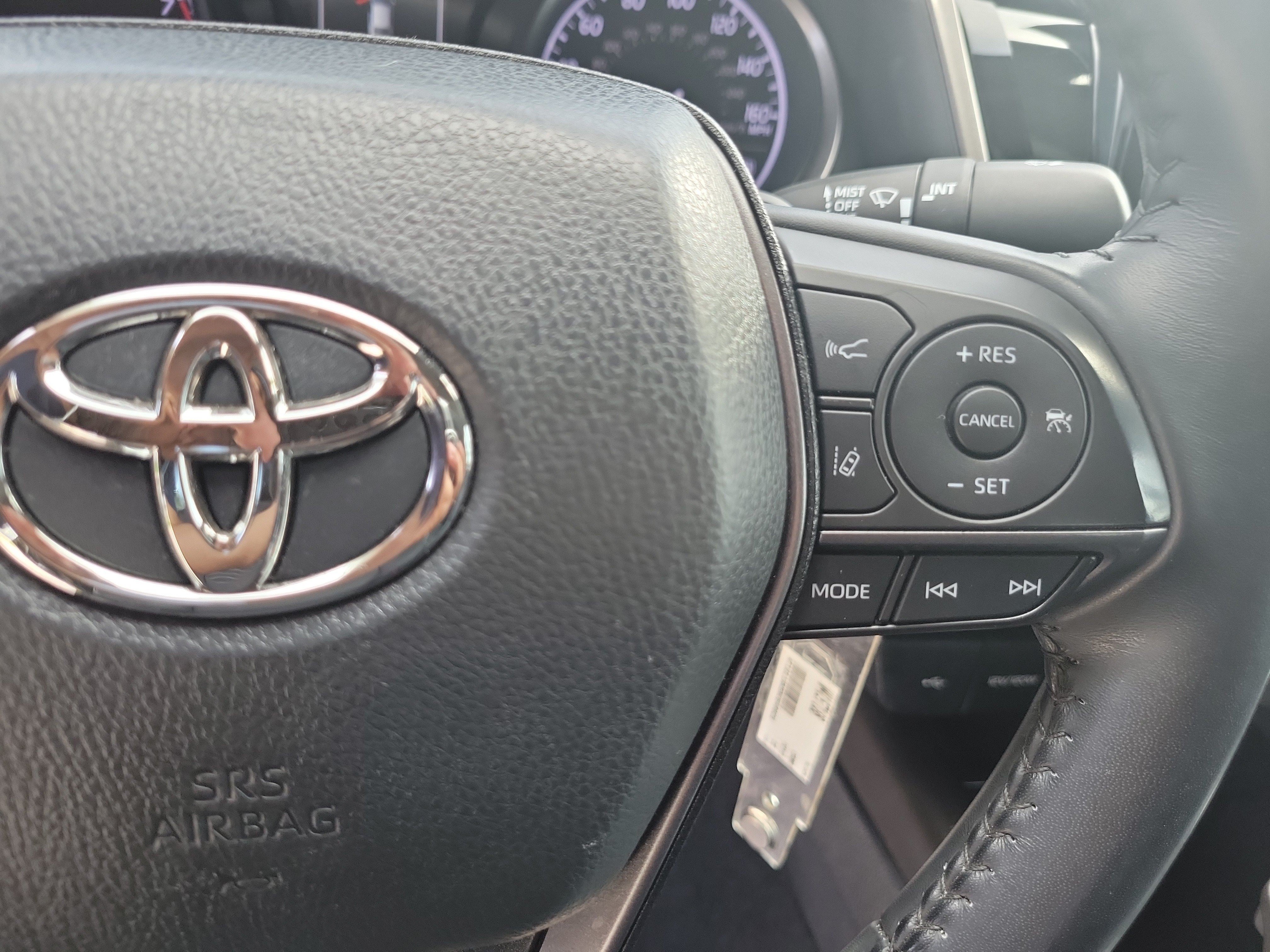 Used 2022 Toyota Camry SE FWD image 27