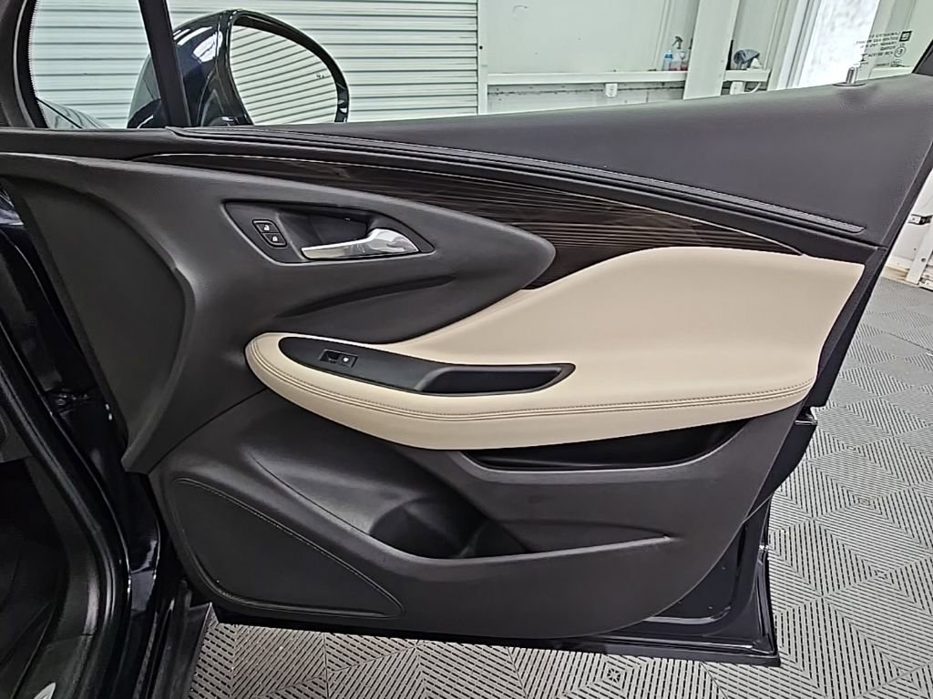 Used 2020 Buick Envision Essence w/ LPO, Cargo Package image 40