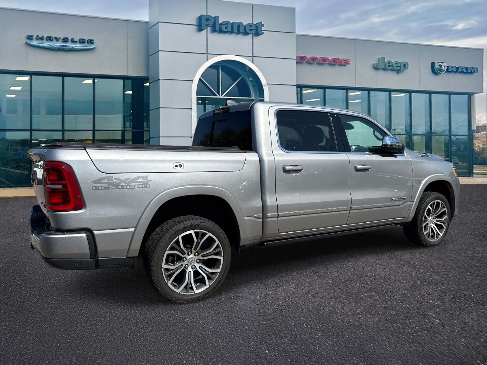 Used 2025 RAM 1500 Tungsten w/ Off Road Group AWD/4WD image 2