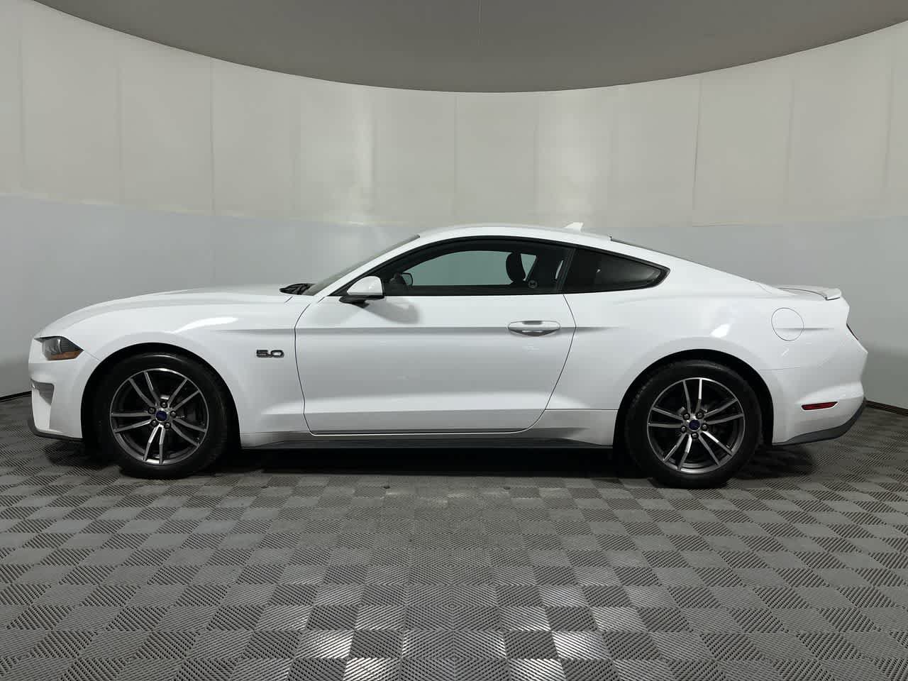 Used 2023 Ford Mustang GT RWD image 5