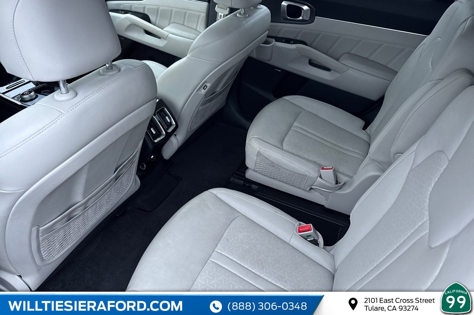 Used 2022 Kia Sorento SX Prestige w/ Panoramic Sunroof Package image 8