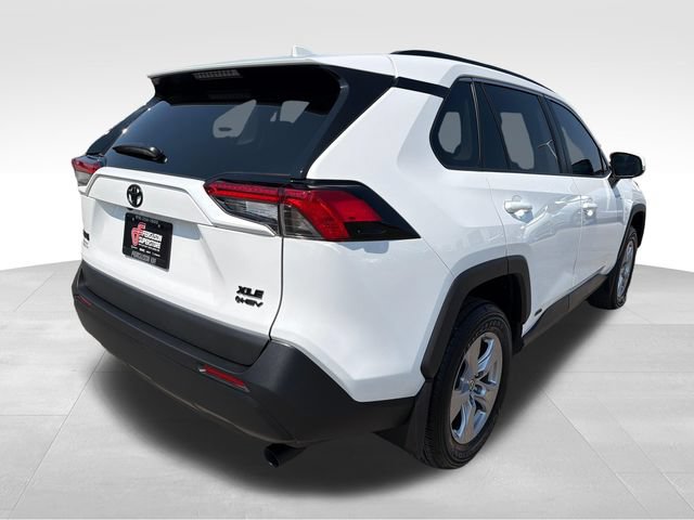 Used 2025 Toyota RAV4 XLE AWD/4WD image 7