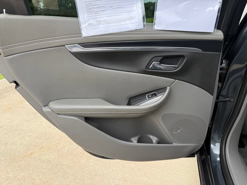 Used 2018 Chevrolet Impala LT FWD image 10
