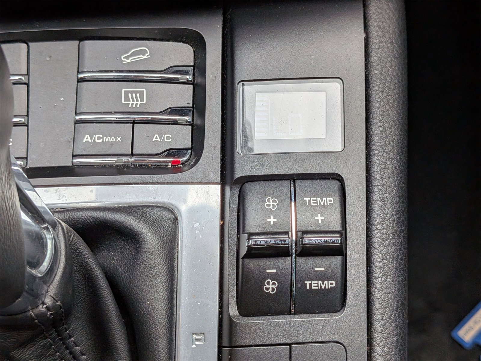 Used 2021 Porsche Macan image 26