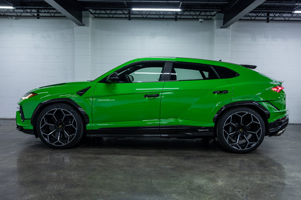 Used 2023 Lamborghini Urus Performante AWD/4WD image 6