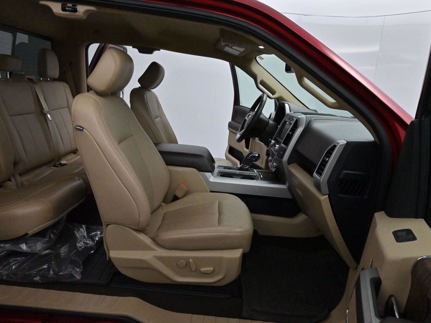 Used 2019 Ford F150 Lariat w/ Equipment Group 502A Luxury image 31