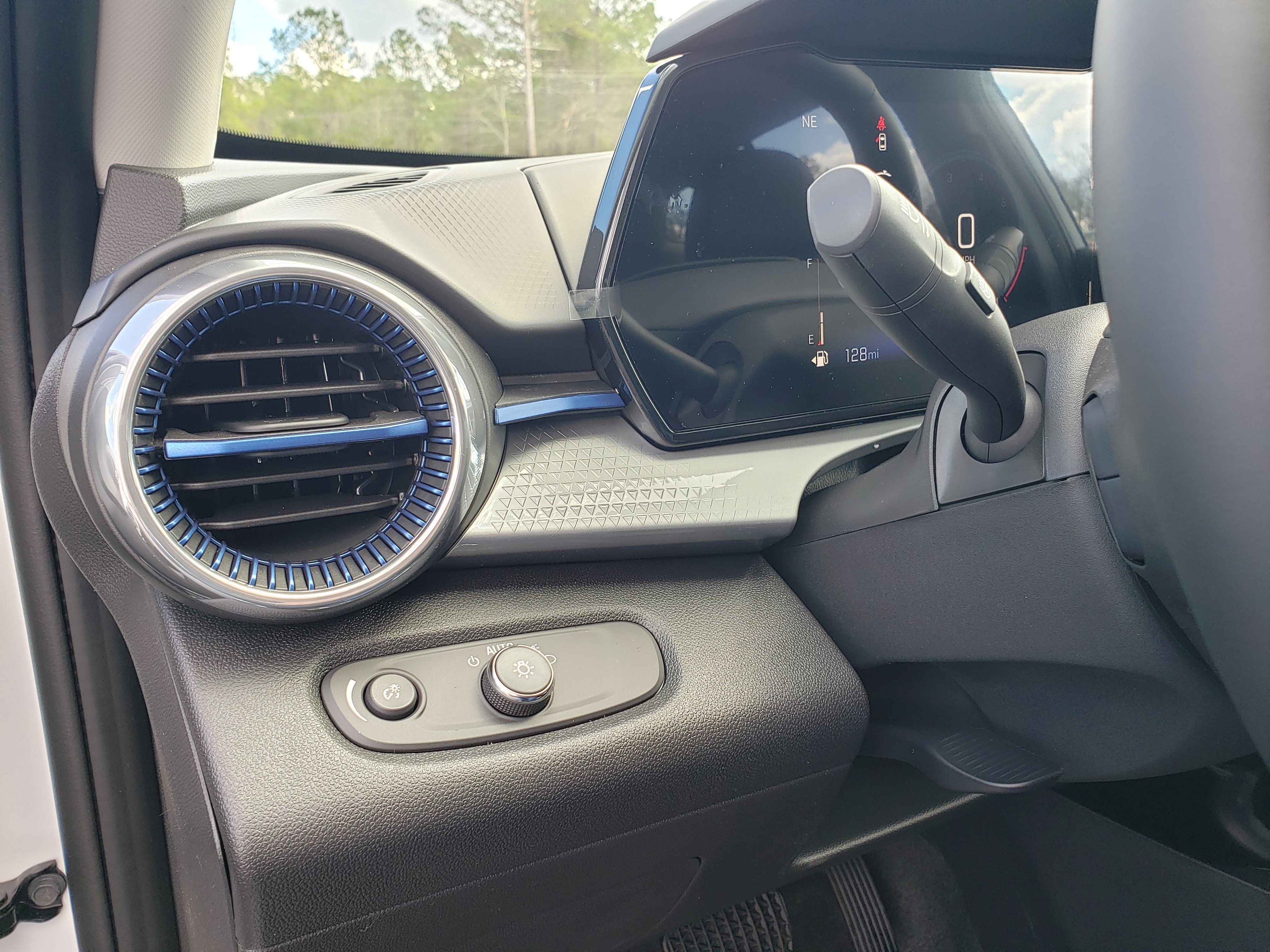 New 2026 Chevrolet Trax LT image 14