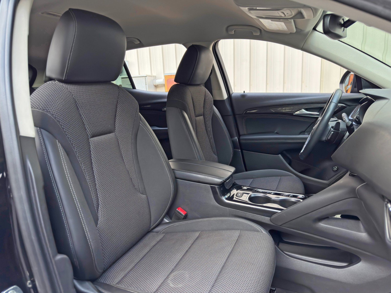 Used 2022 Buick Envision Preferred FWD image 37
