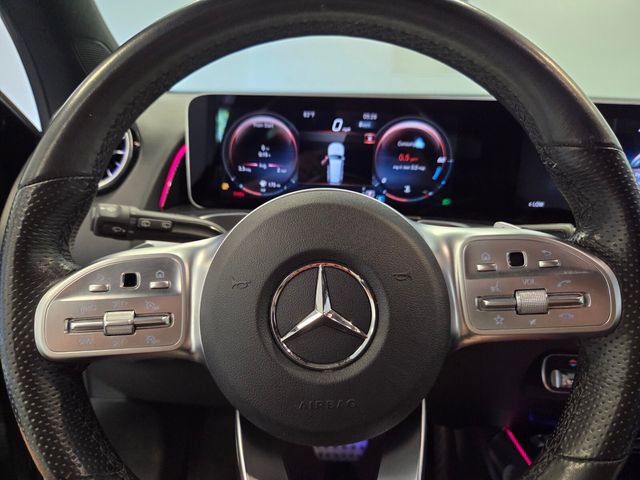 Used 2021 Mercedes-Benz GLB 250 image 26