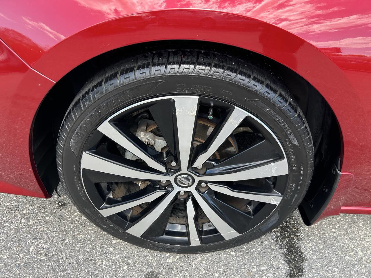 Used 2019 Nissan Altima 2.5 SR FWD image 17