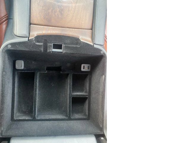 Used 2018 Cadillac Escalade Premium Luxury image 20