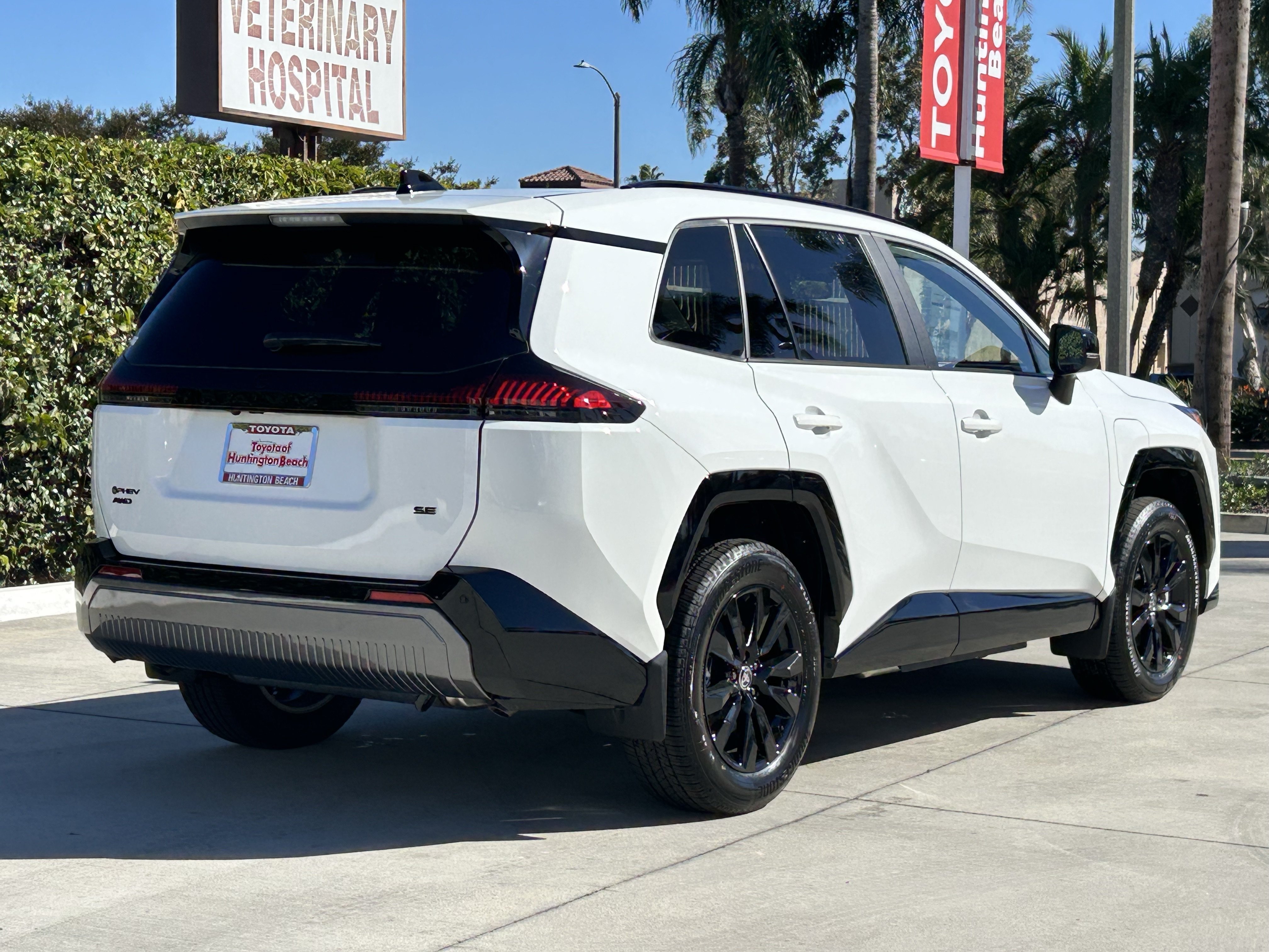New 2026 Toyota RAV4 SE w/ Weather Package AWD/4WD image 3