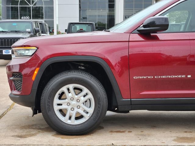 Certified 2023 Jeep Grand Cherokee Laredo AWD/4WD image 9