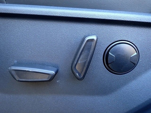 Used 2025 Ford Expedition Active image 24